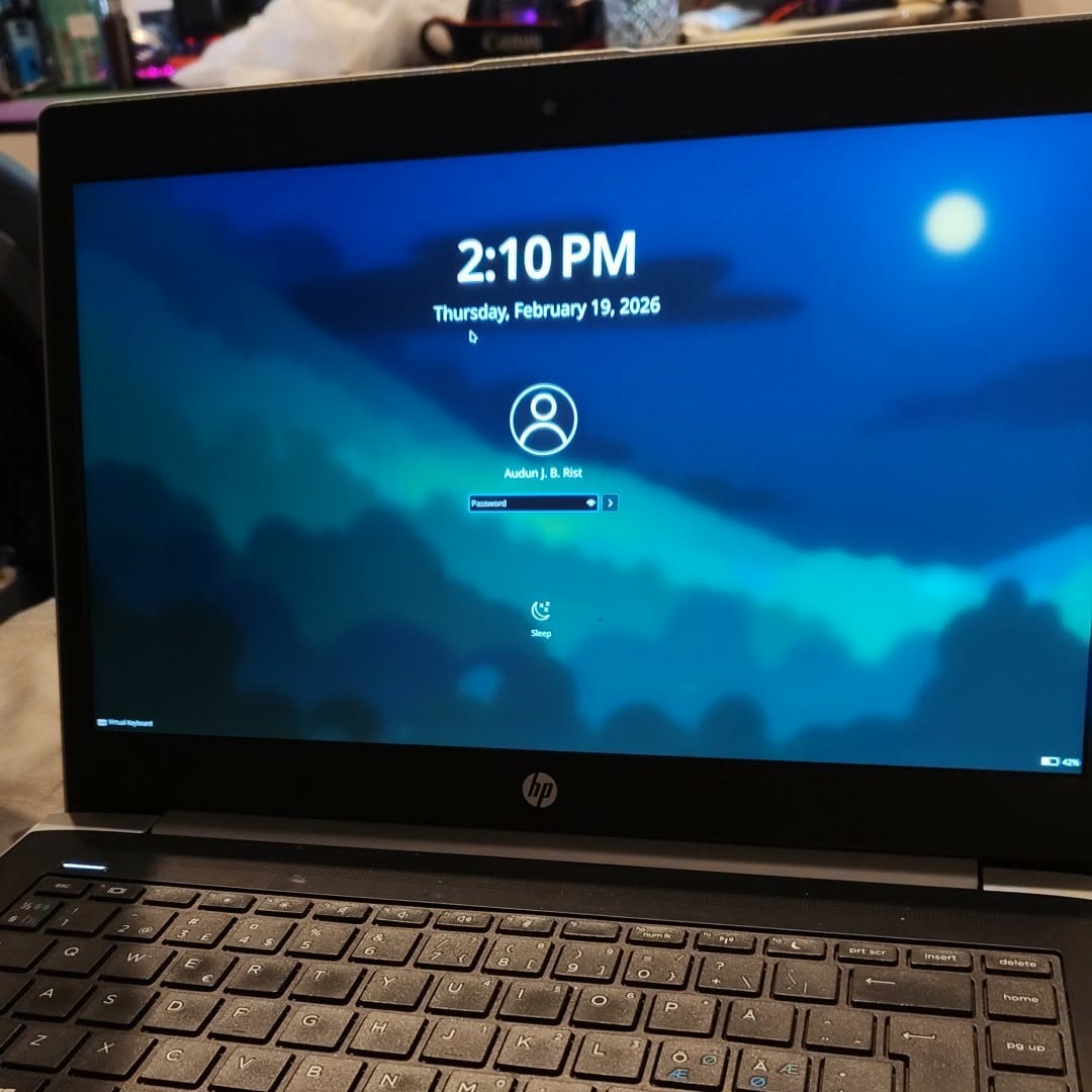 Logging in on the Haitch Pee